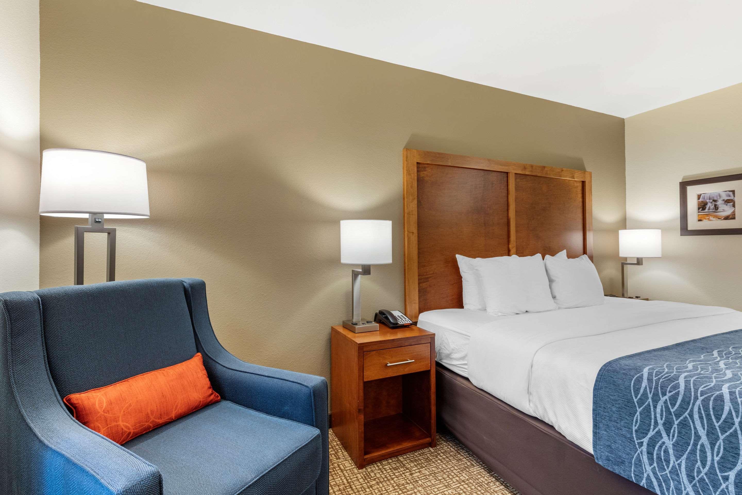 Comfort Inn ホワイトハウス エクステリア 写真