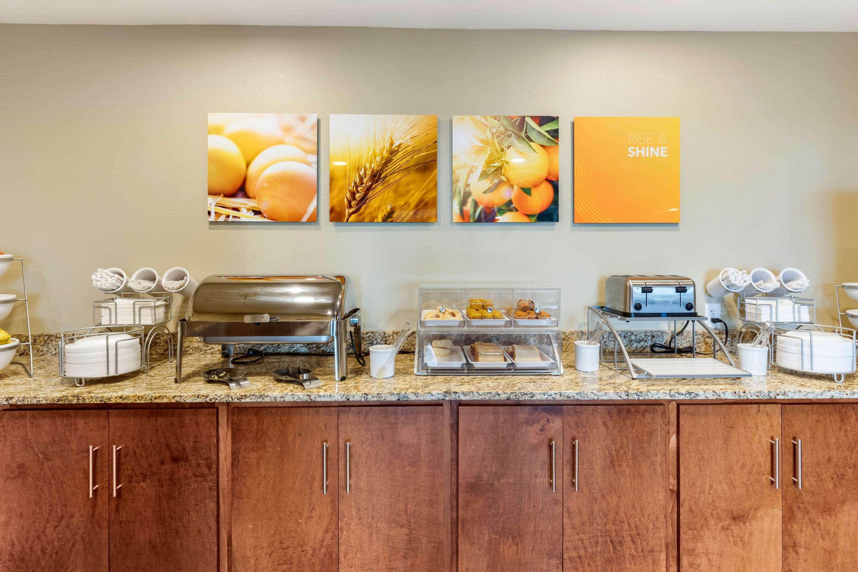 Comfort Inn ホワイトハウス エクステリア 写真